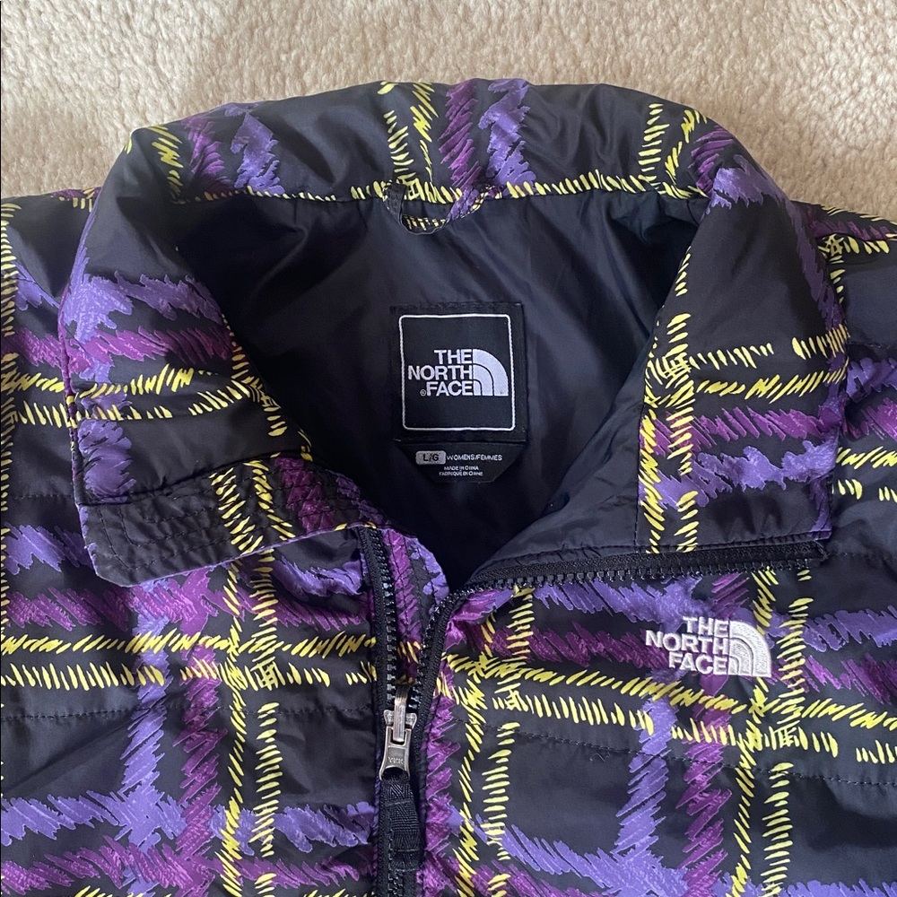 Fall North Face jacket - Picture 12 of 13